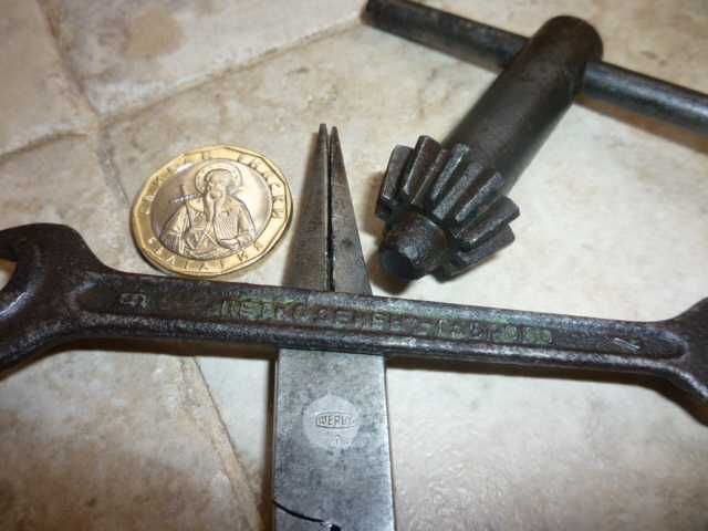 . Ключове Клещи .