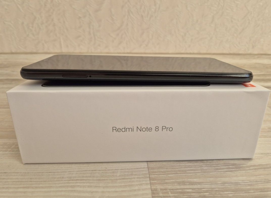 Redmi Not 8 pro 8/128 гиг в новом сост