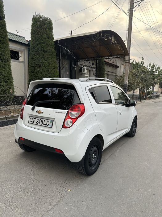 Spark avtomat 4 pozitsa sotiladi