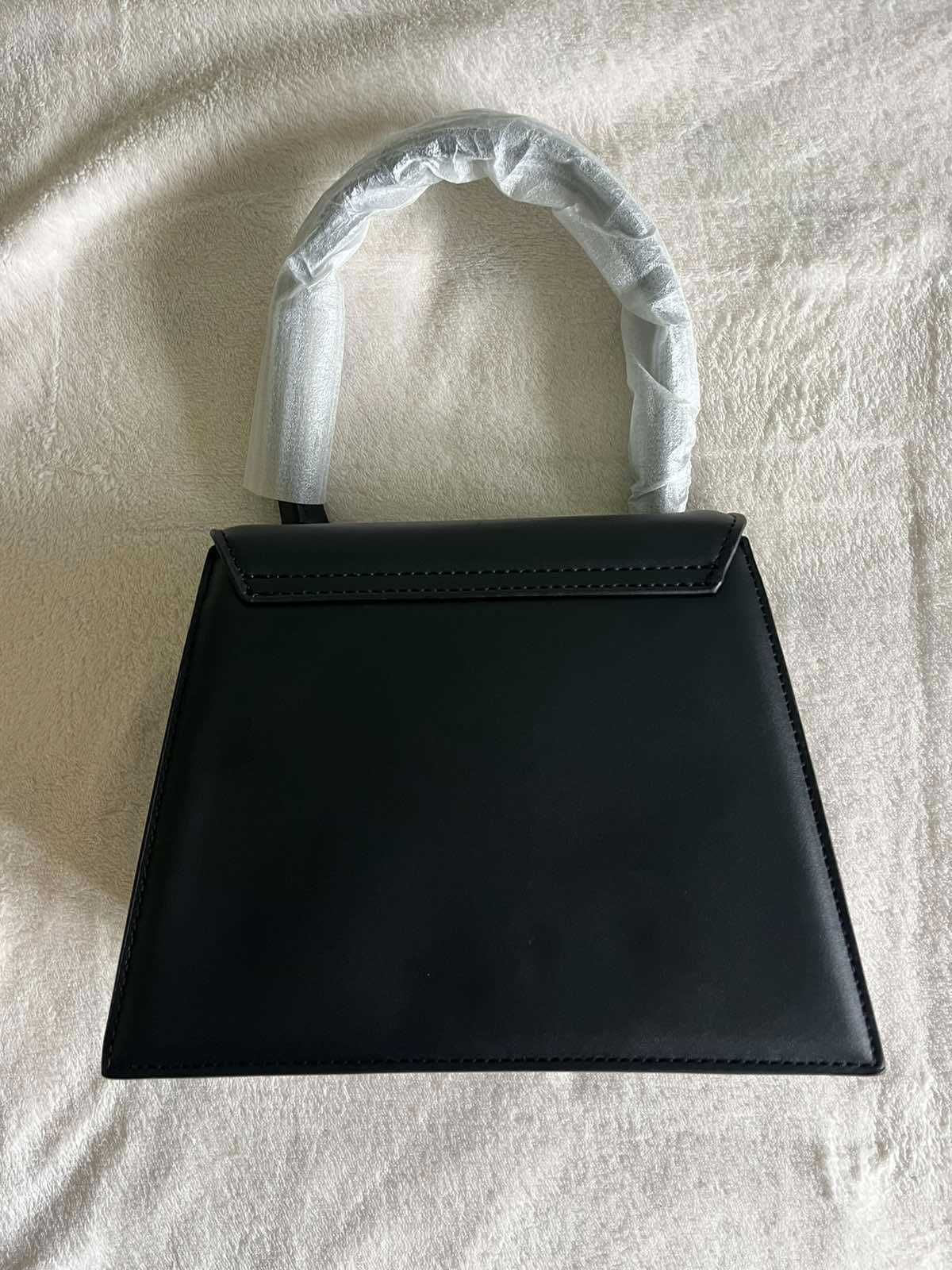 JACQUEMUS чантичка