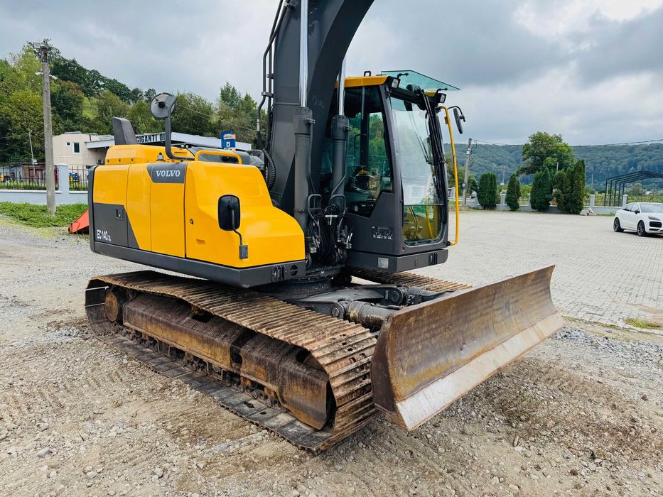 Excavator pe senile cu lama Volvo EC 140 DL, an 2012, 15 tone, TOP !
