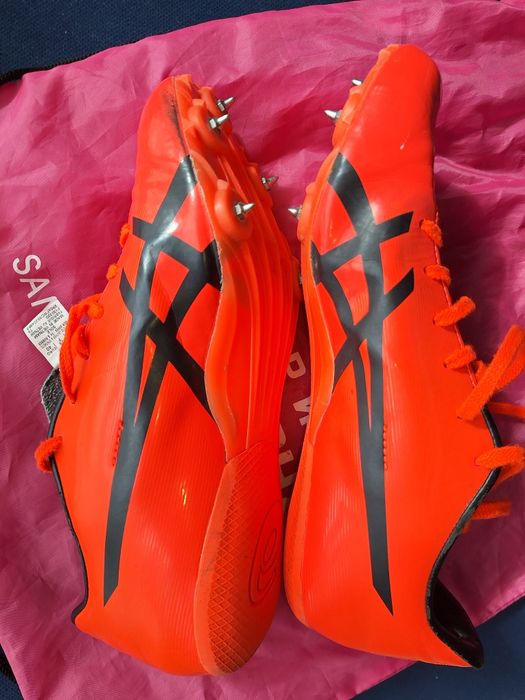 Шпайкове Asics 40номер