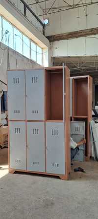 Шкаф металлический для сменной одежды. 1800х1200х400 мм.