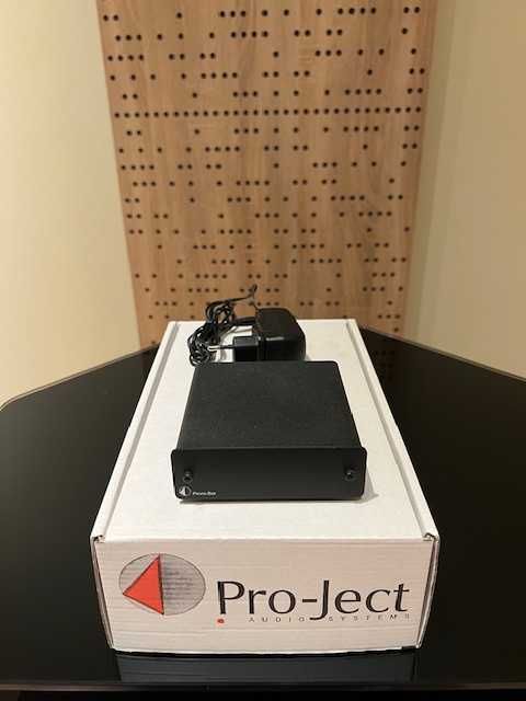 Pro-ject Debut Carbon + Pro-ject Phono Box