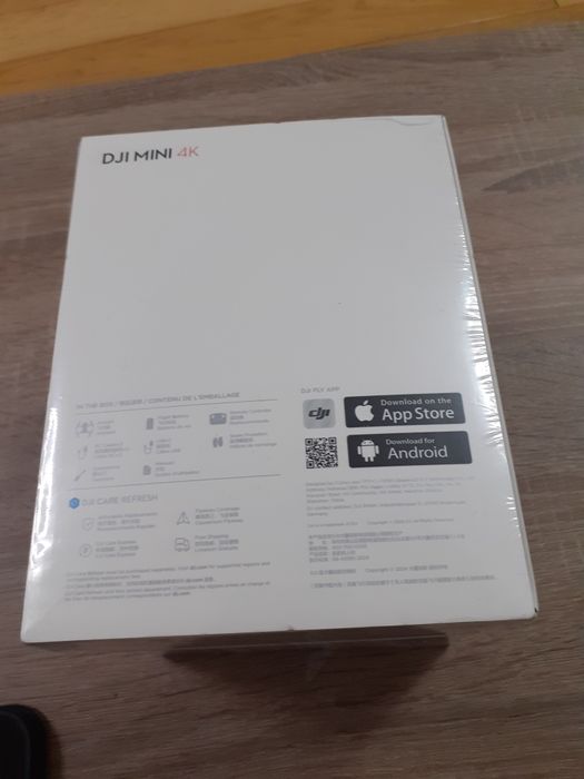 DJI Mini 4K este o drona compacta si usor de utilizat, cu o greutate d