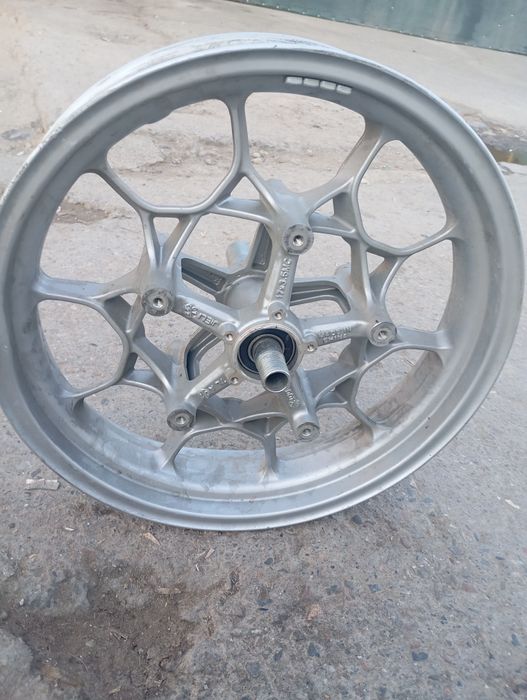 Продам колеса от мотоцикла 17 R