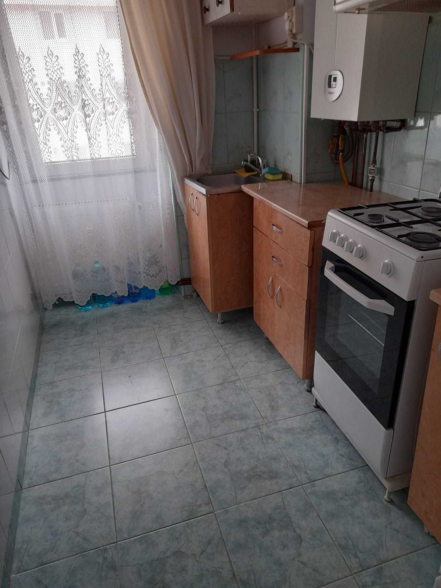 Apartament 1 cameră, zona CUG, la bulevard