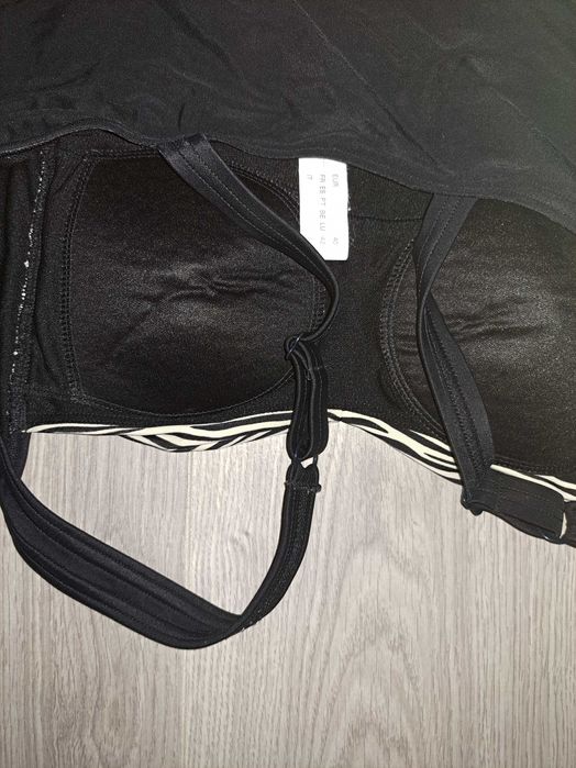 costum baie intreg