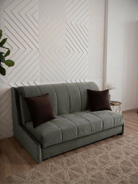 Продаю диван кровать! Ширина 180 длина 200!