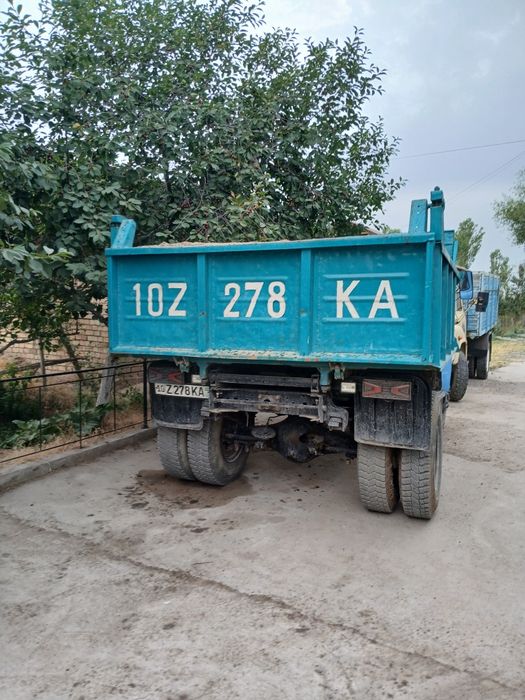 ZIL 130 sotiladi
