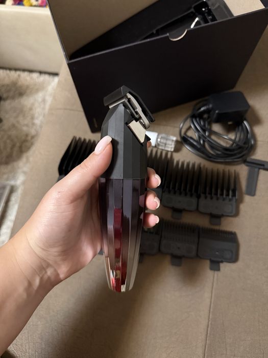 Машинка за подстригване JRL 2020C с гаранция