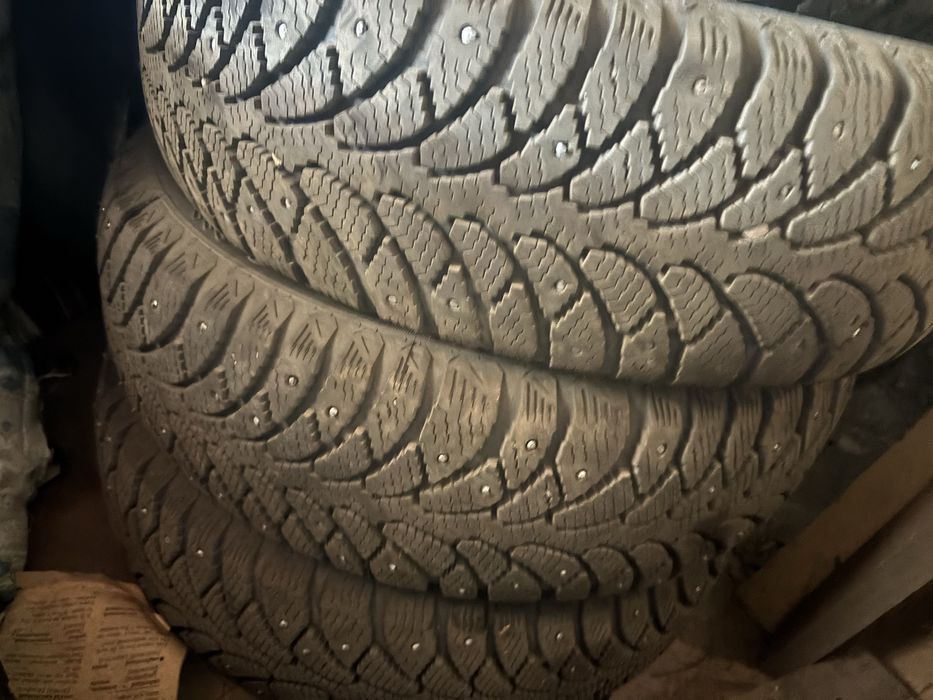 Шины зимние в отличном состоянии