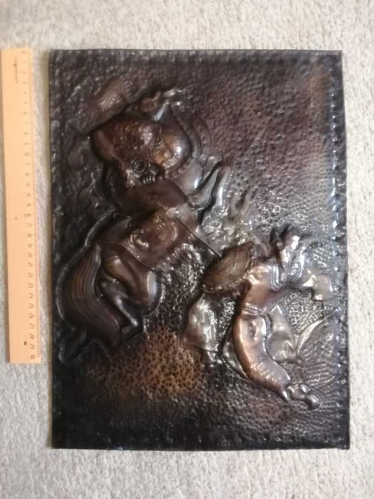 Продам панно-чеканку для интерьера.