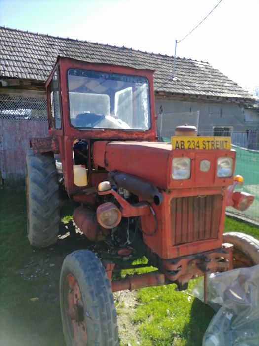 Vând tractor, plug si remorca