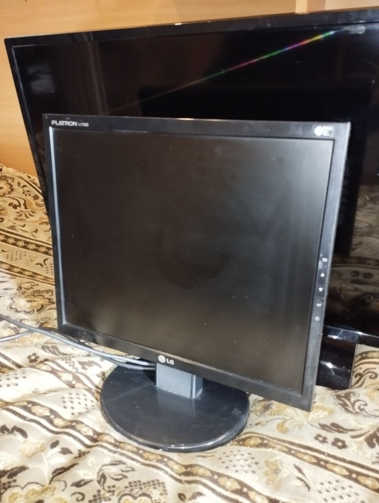 Продам монитор LG 4:3