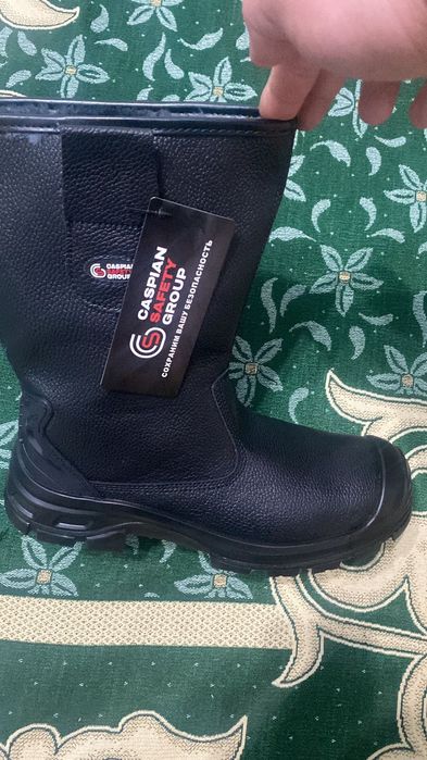 Продам спец одежду