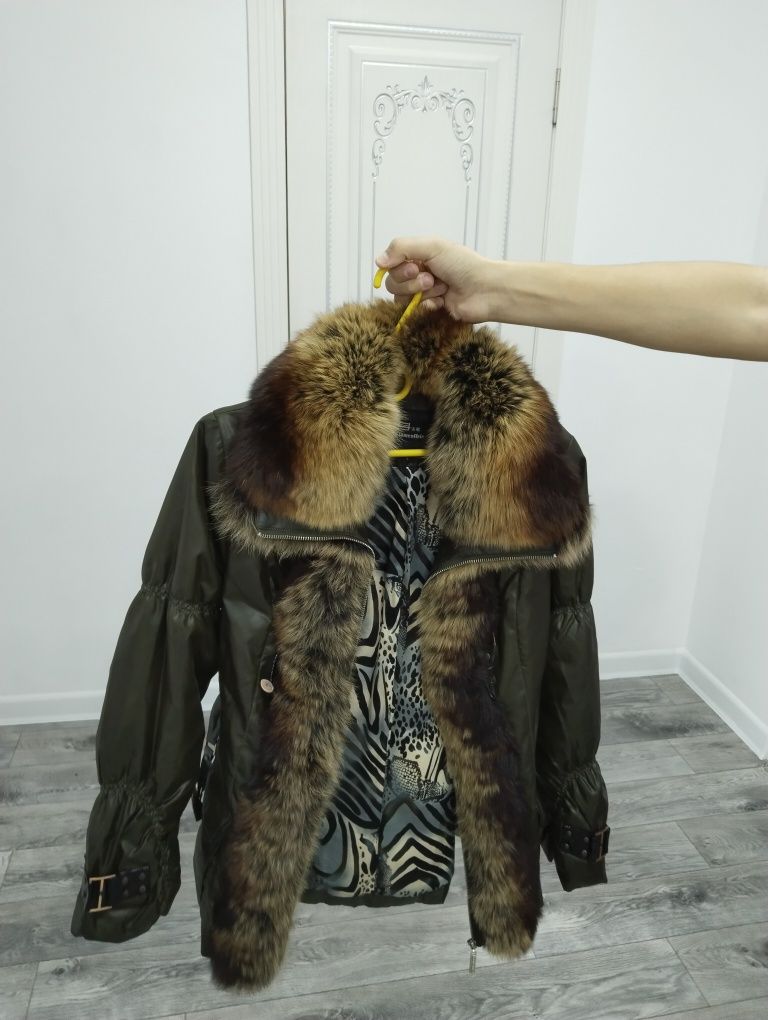 Женская куртка с мехом