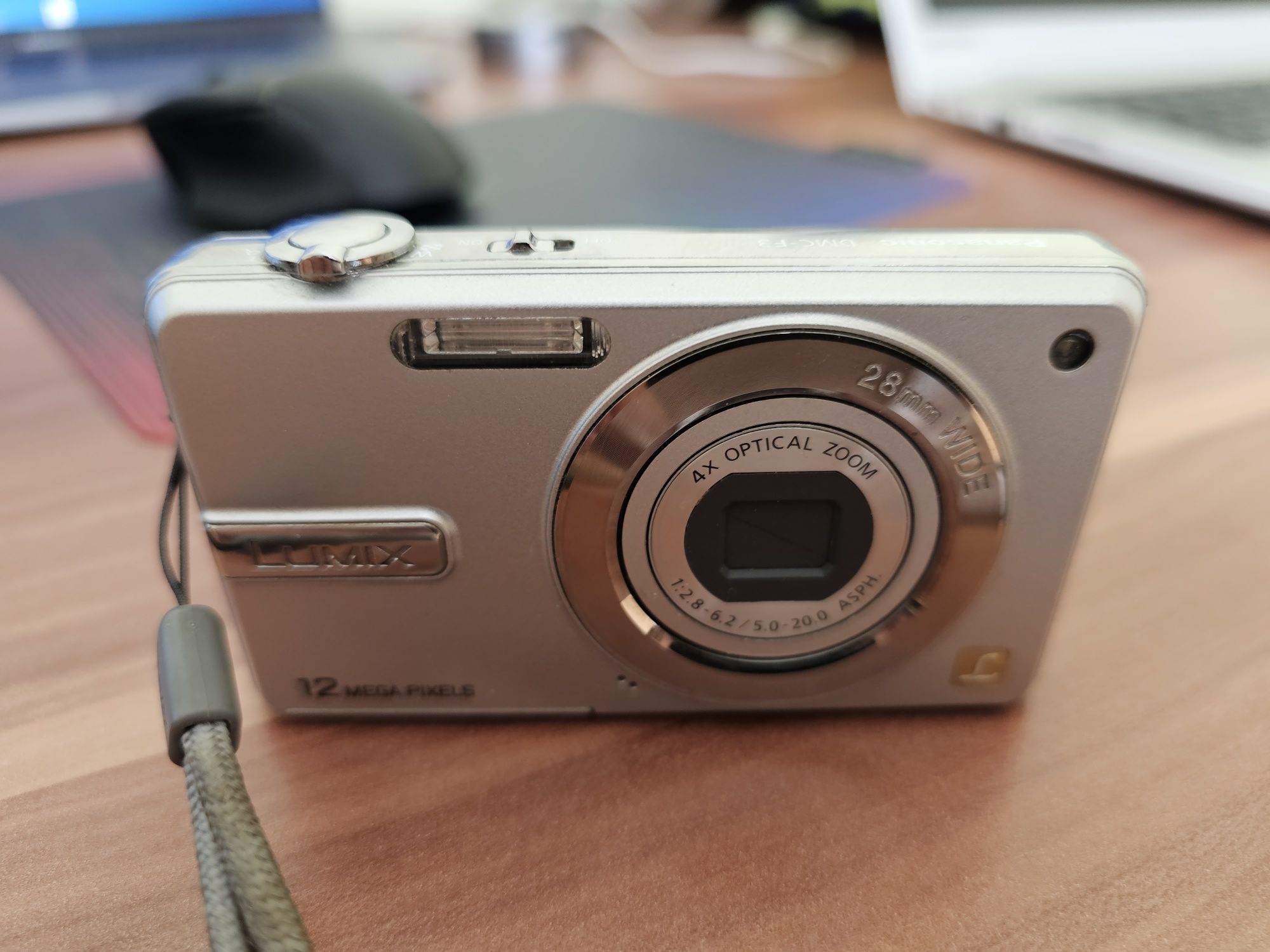 Vand camera foto Panasonic DMC F3