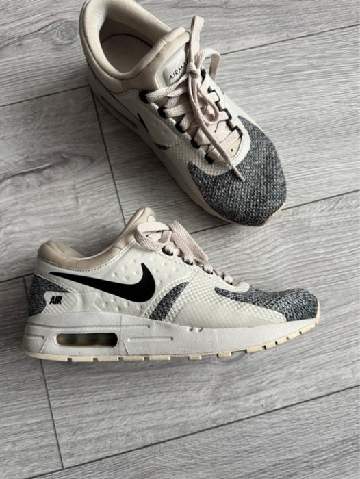 Adidasi Nike air max