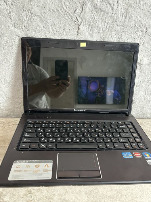 Продам Ноутбук LENOVO в хорошем состоянии , имеется сумка.