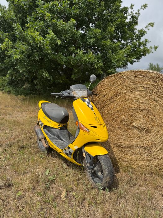 Vând scuter Peugeot