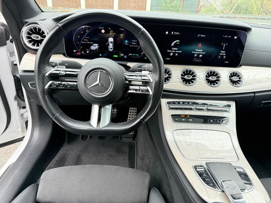 Mercedes E300 Facelift Rog a se citii tot anuntul