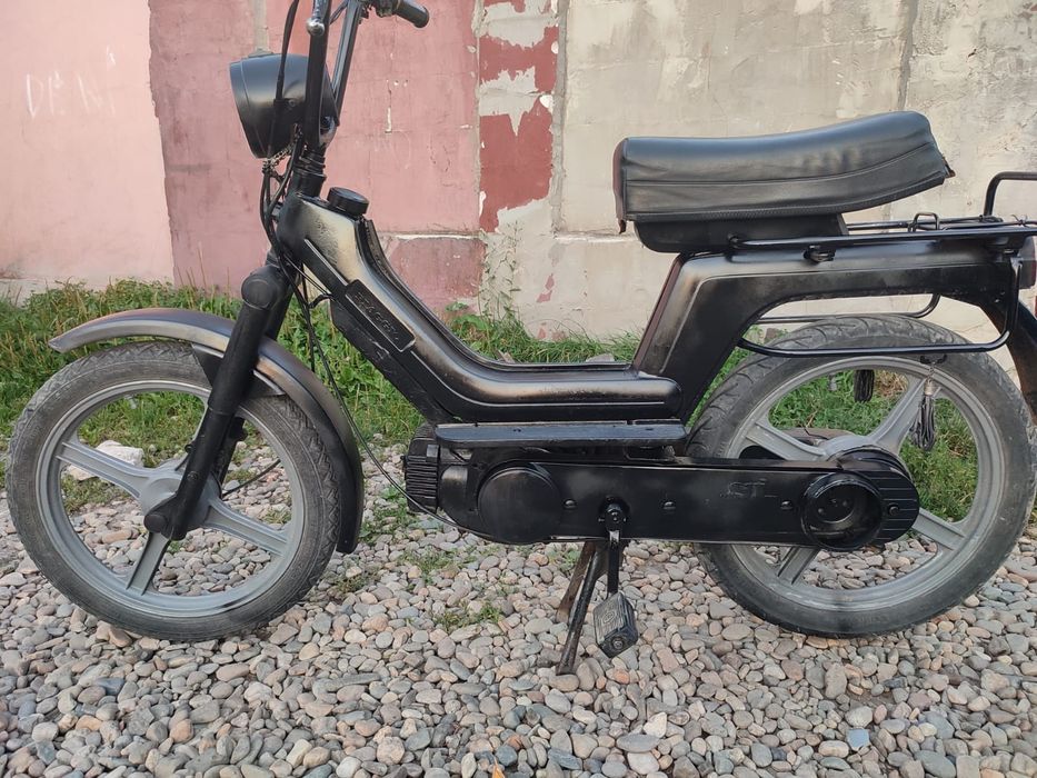 Vand moped in stare foarte bună
