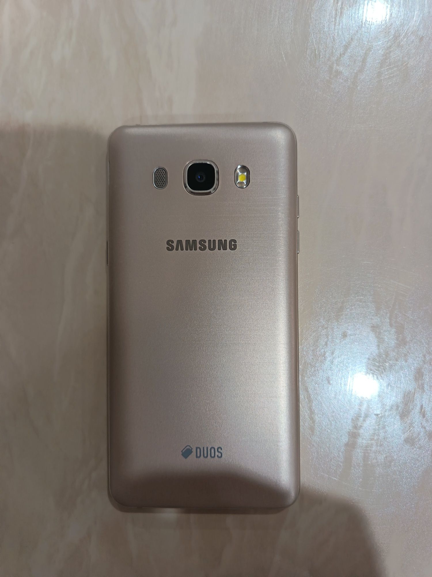 Продам Galaxy J5(6)