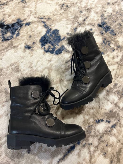 Продается утонченная женская обувь