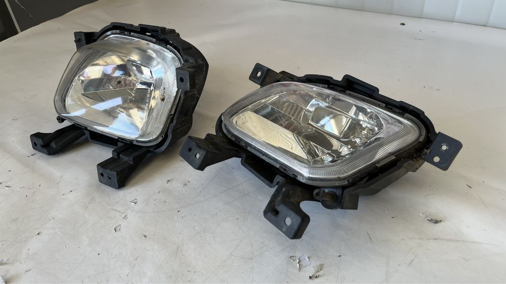 Ляв и десен халоген Kia Carens 2013-2024