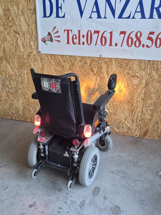 Cărucior scuter electric