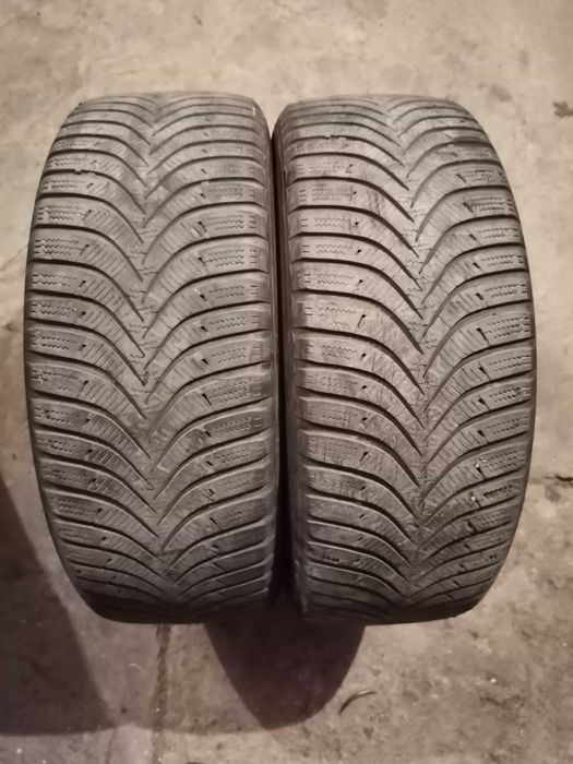 Продавам 2 броя зимни гуми 205.55.16 на 1 сезон дот 2019 Hankook