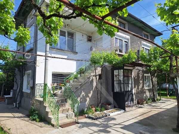 Етаж от къща във Войводиново под наем 173598