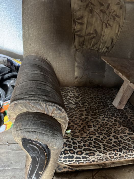 Тегін бесплатно Отдам мягкий уголок - диван и 2 кресла. Самовывоз