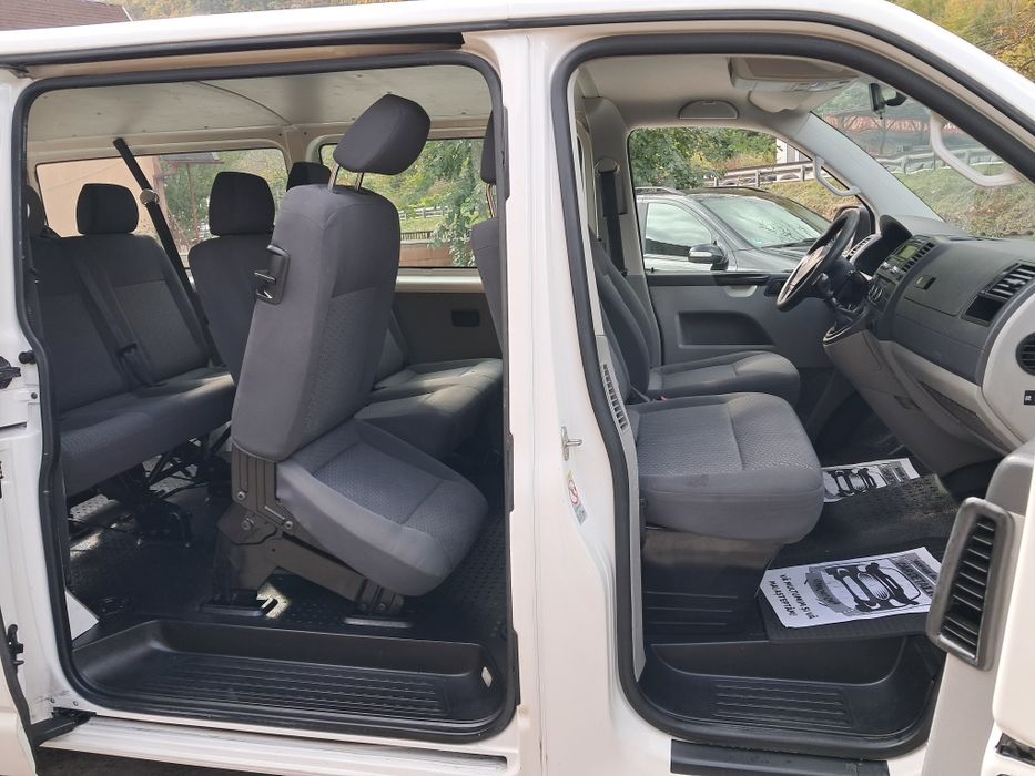 Vw transporter t5 2014.pasul lung  2 litri euro5 clima top
