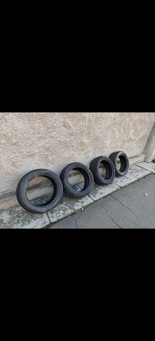 Anvelope iarnă Dunlop 215 50 r17