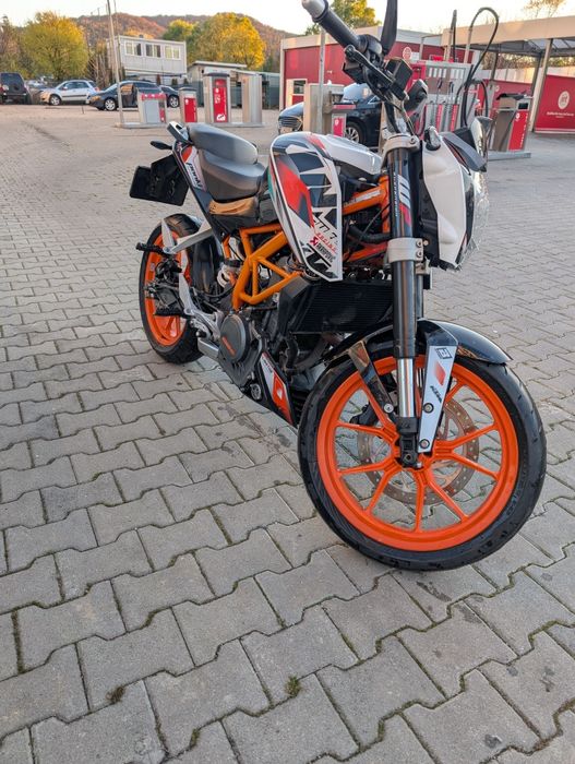 KTM Duke 390 2015 A2