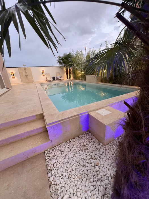 Casa Vila cu piscina linga lacul lebada pantelimon direct proprietar