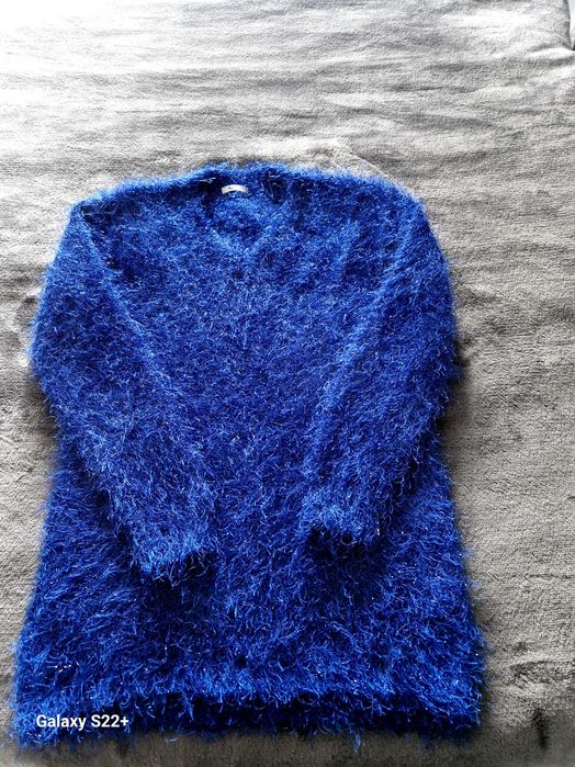 Зимна фланела, синя, с лъскава нишка,много стилна.