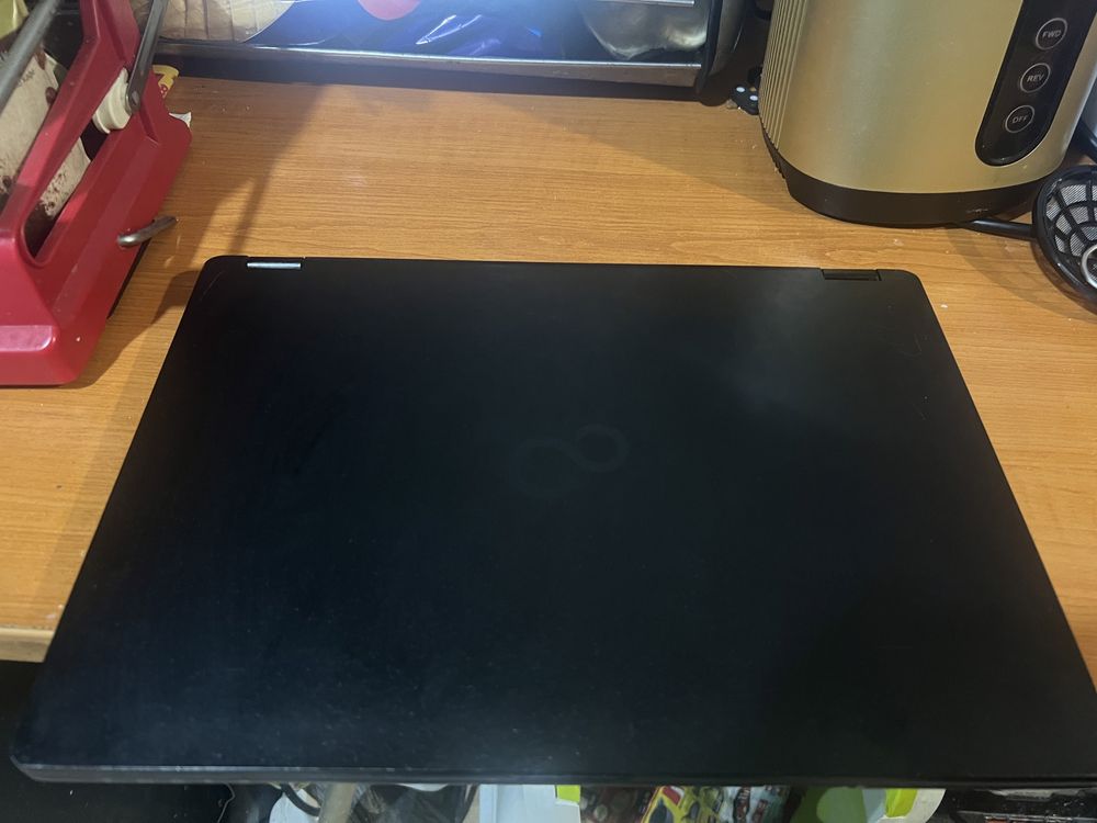 Fujitsu LIFEBOOK U747