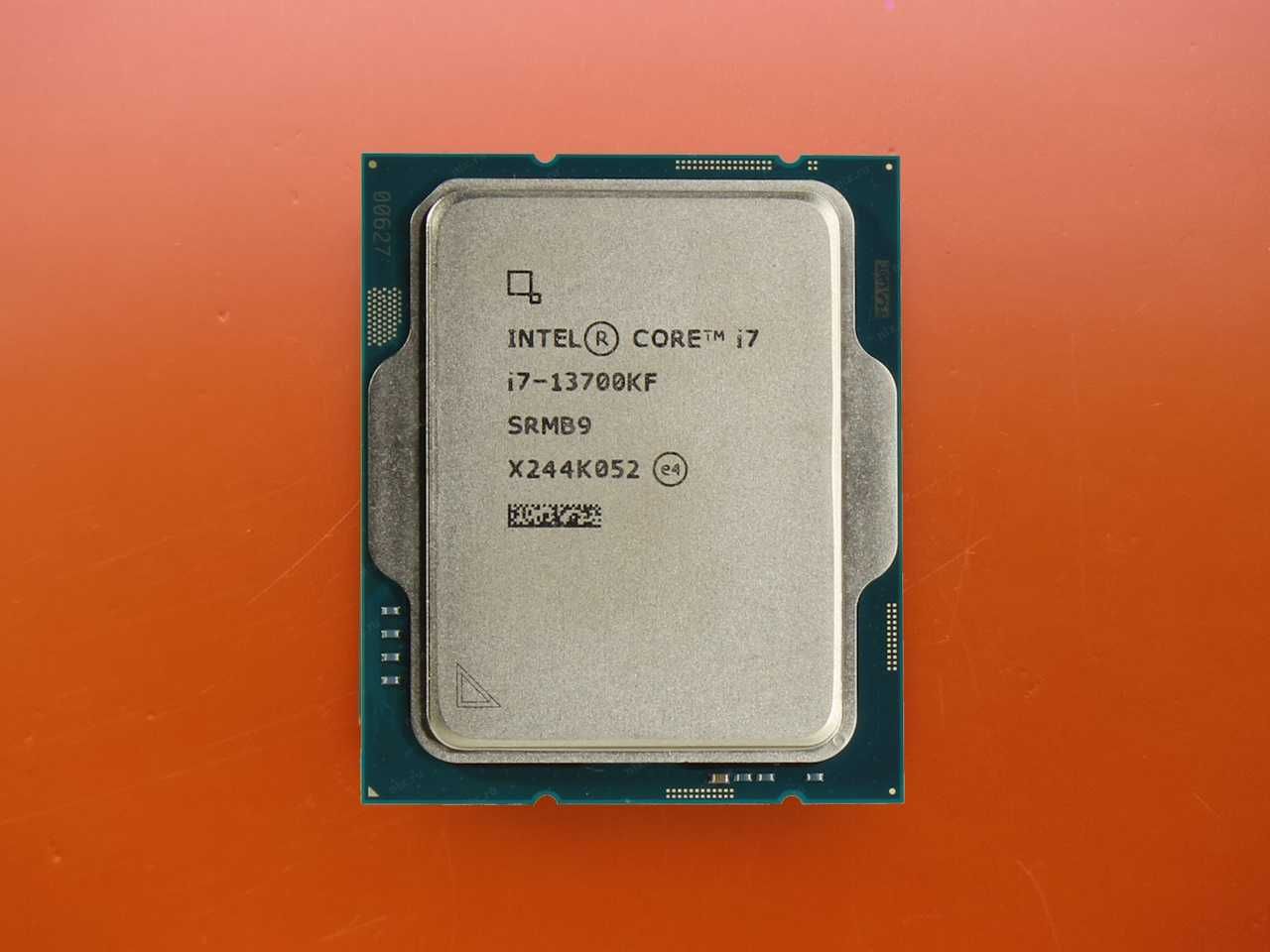 Core i7-13700KF и дъно Gigabyte Z790 Gaming с WiFI /опции RAM NVMe