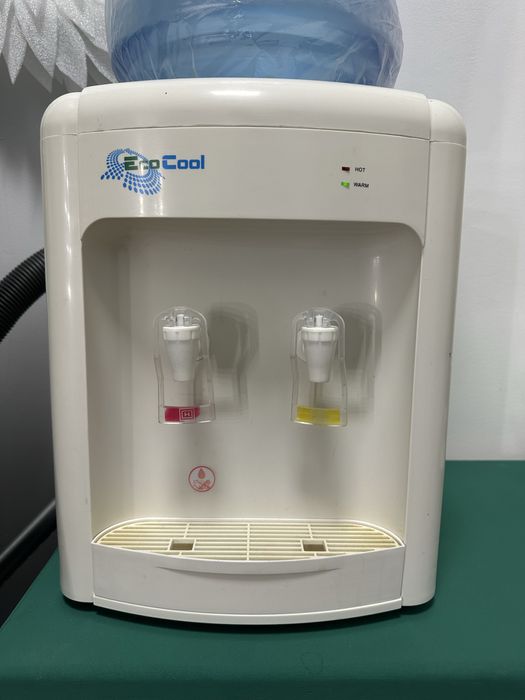 Кулер диспенсер для воды
