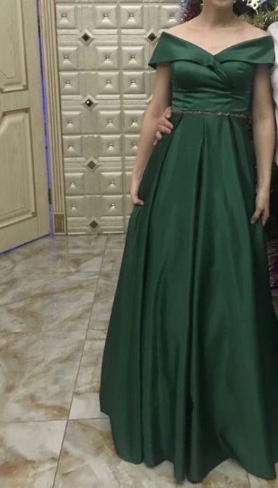 Платье вечерное