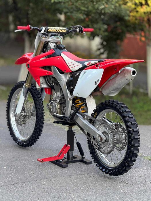 Vând Honda crf 250 r