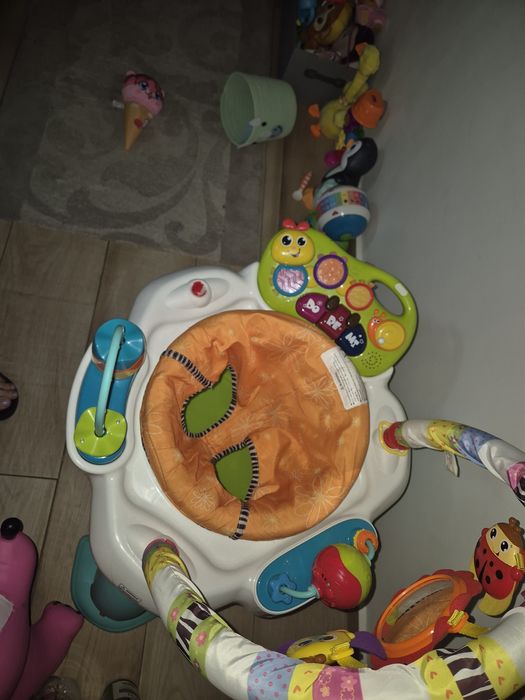 Centru de activitati cu trambulina