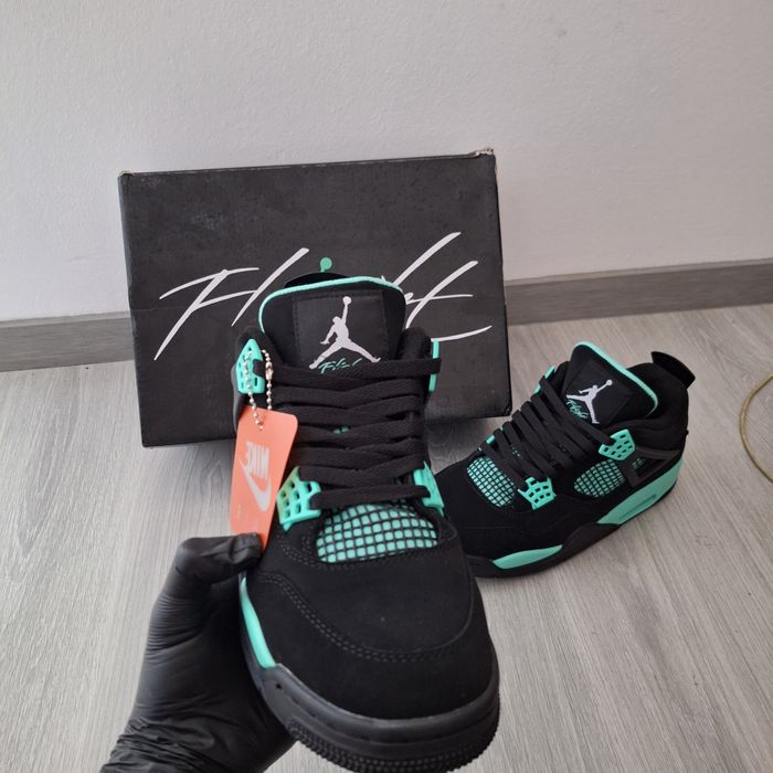 Jordan 4 Tiffany