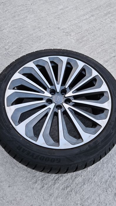 21 инча оригинални джанти със зимни гуми  Goodyear Audi Etron Q7 Q8