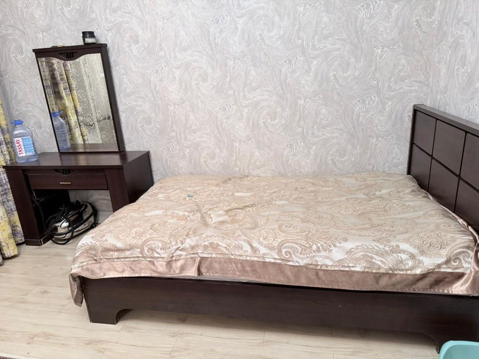 Продам спальный гарнтитур