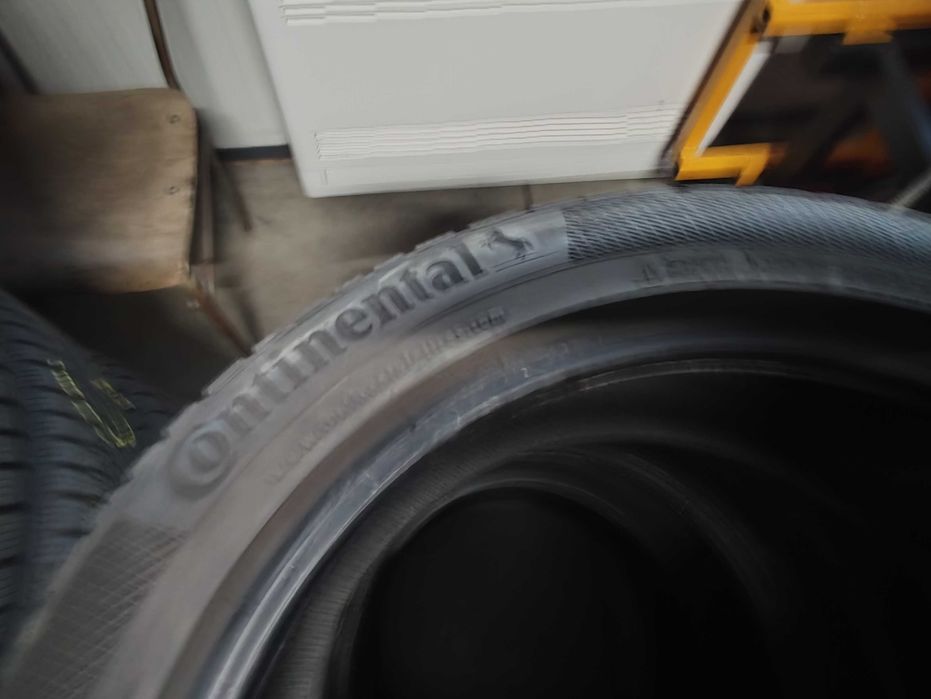 2бр. зимни гуми 215/50/18 Continental