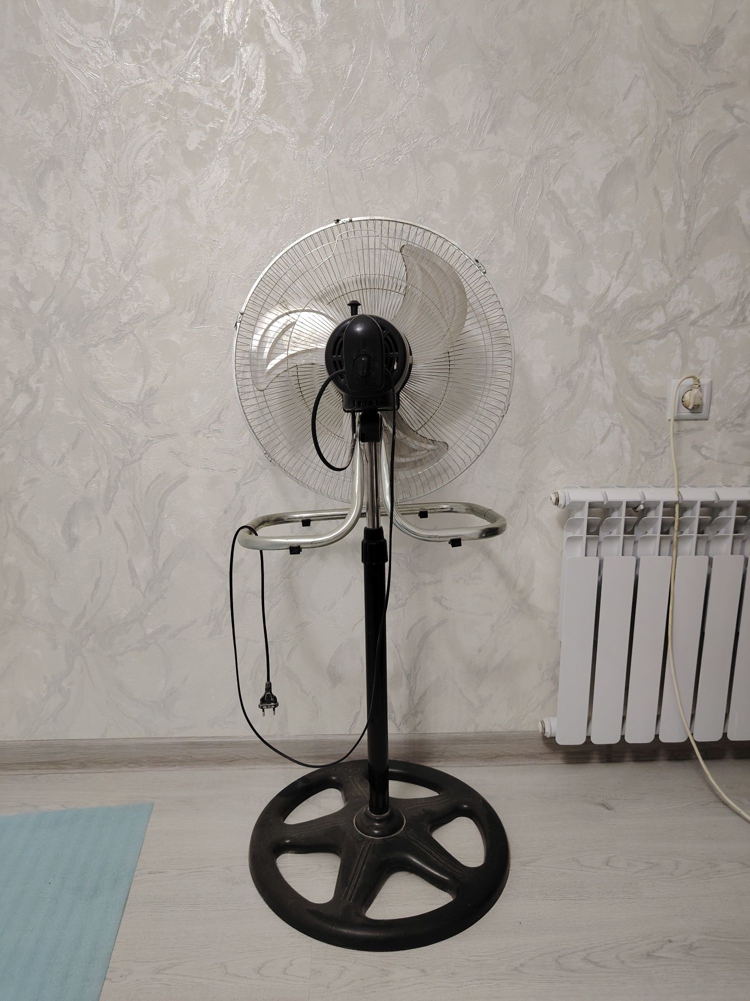 Срочно продам вентилятор